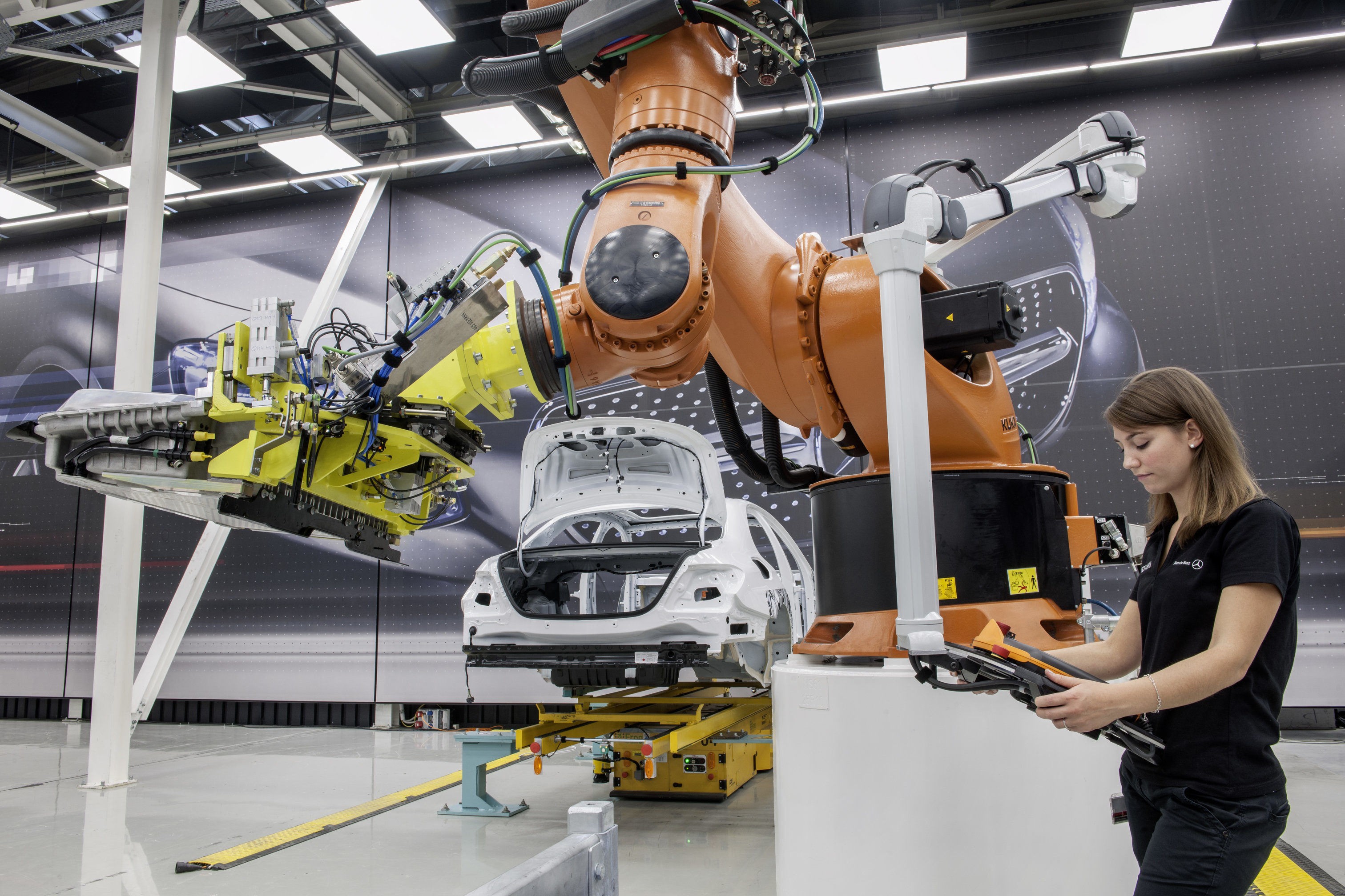 Технологические инновации в автопроизводстве: роботизация и автоматизация